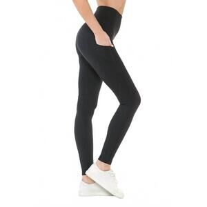 NEW LOVE IT athleisure leggings with pockets in black